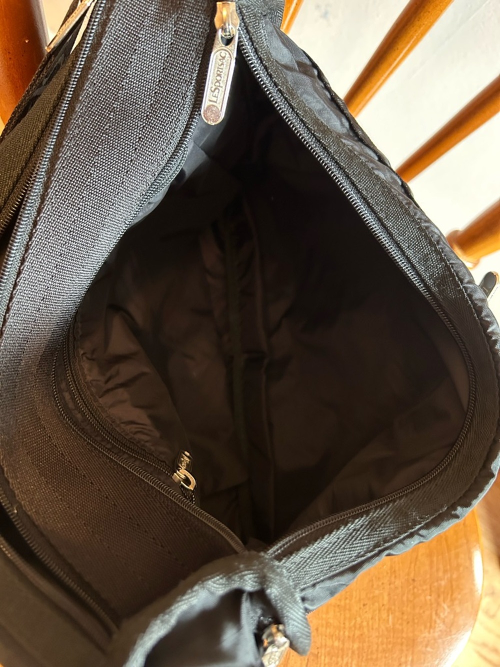 Read Description: LeSportsac Black Nylon Crossbody Shoulder Bag - Picture 6 of 7